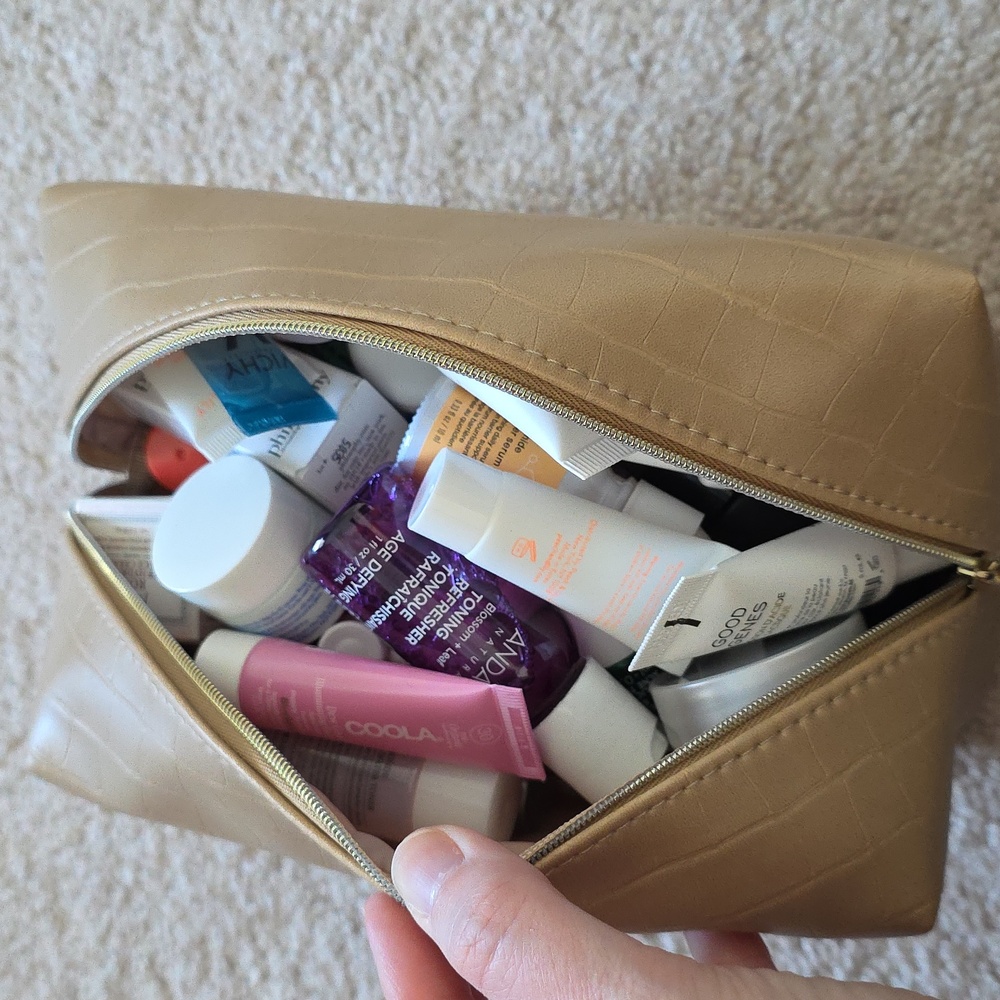 NWT Skincare Samples, Travel Size, And Deluze Sizes.Toners, Moisturizers, Serums - Picture 9 of 10